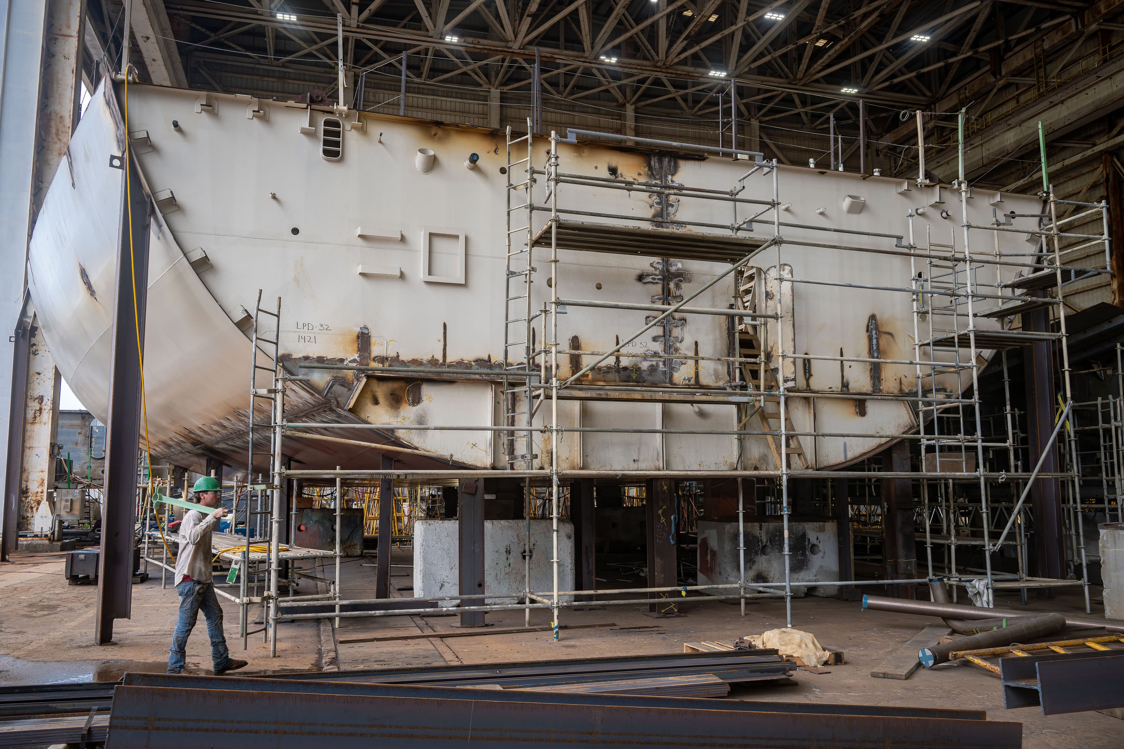 HII’s Ingalls Shipbuilding Expands Distributed Shipbuilding to Amphibious Ships